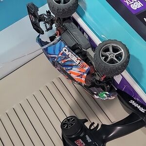Traxxas e revo rc car
